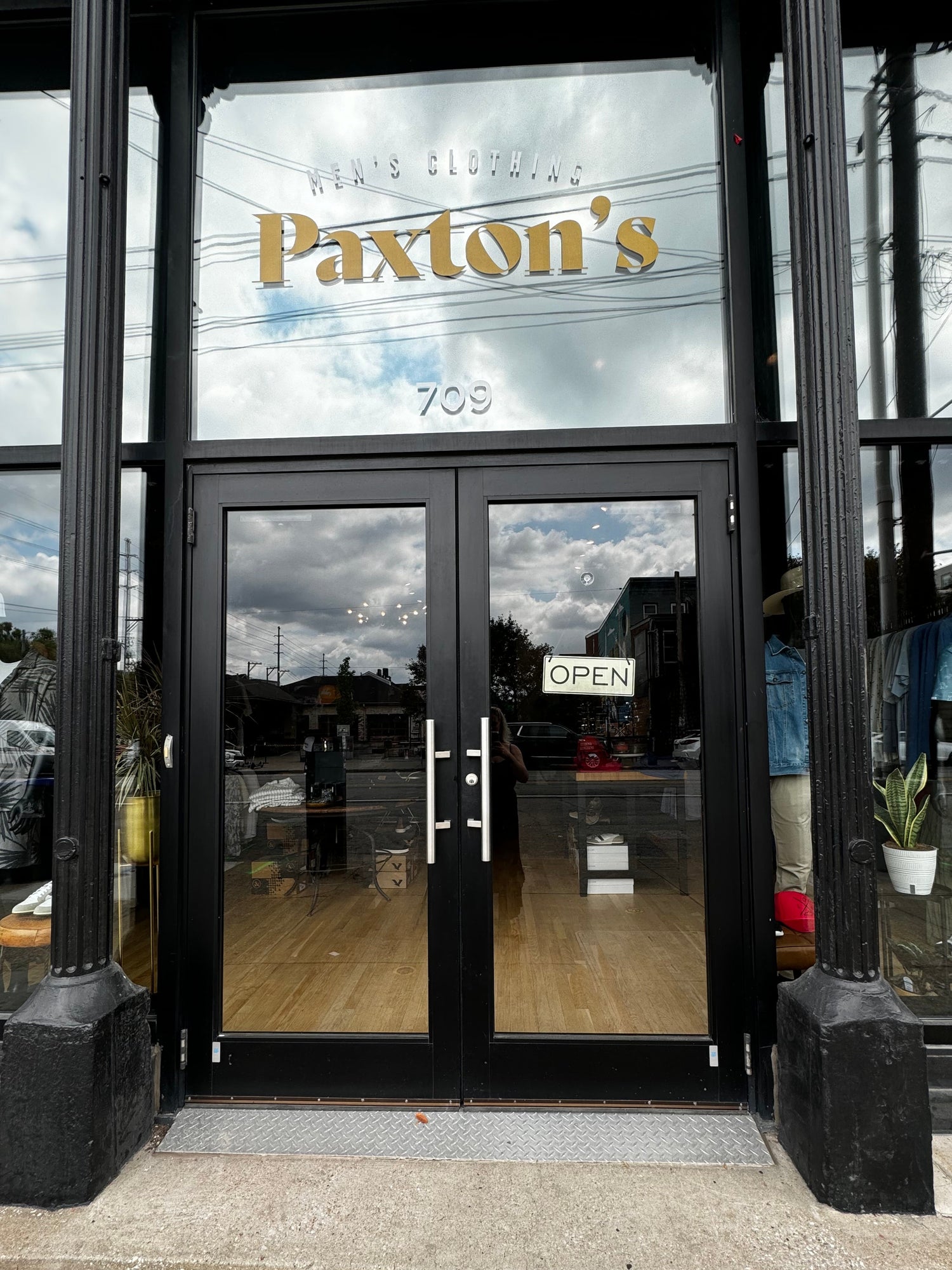 Paxton's Mens Clothing NULU Louisville Kentucky