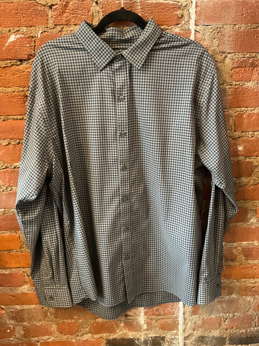 VanHuesen Black Button Up