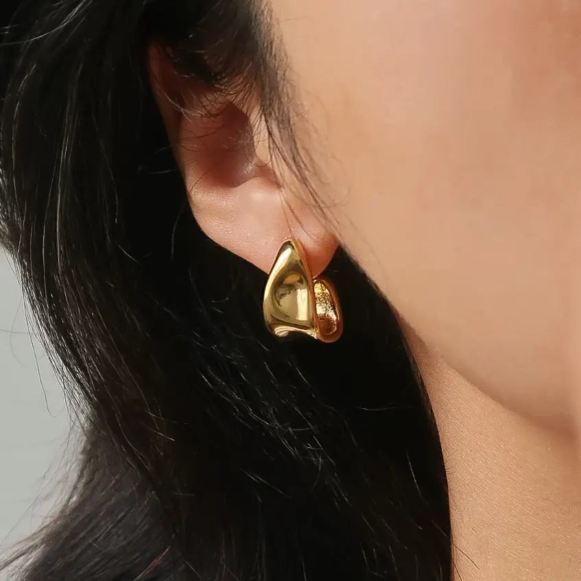 Ninelle 18K Gold Non-Tarnish Sculpted Wave Hoop Earrings