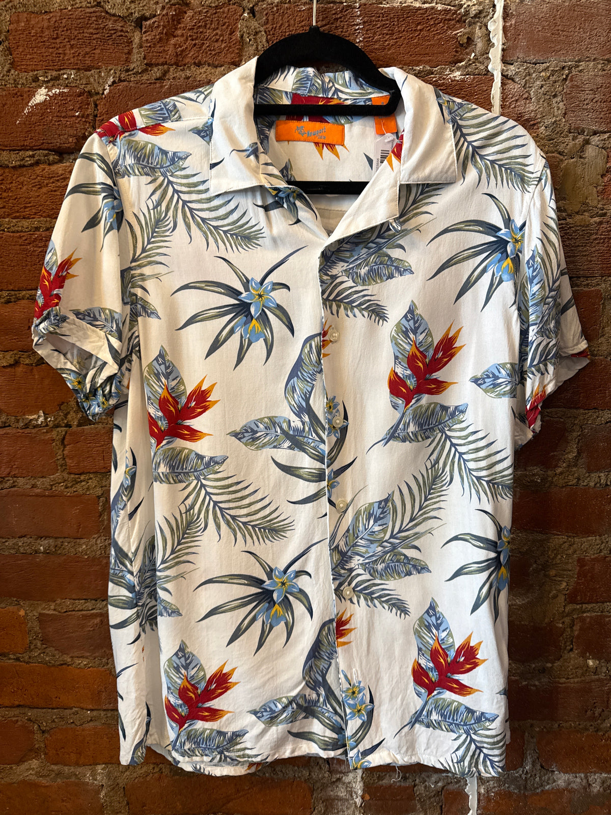 Newport Isle White Hawianii Shirt