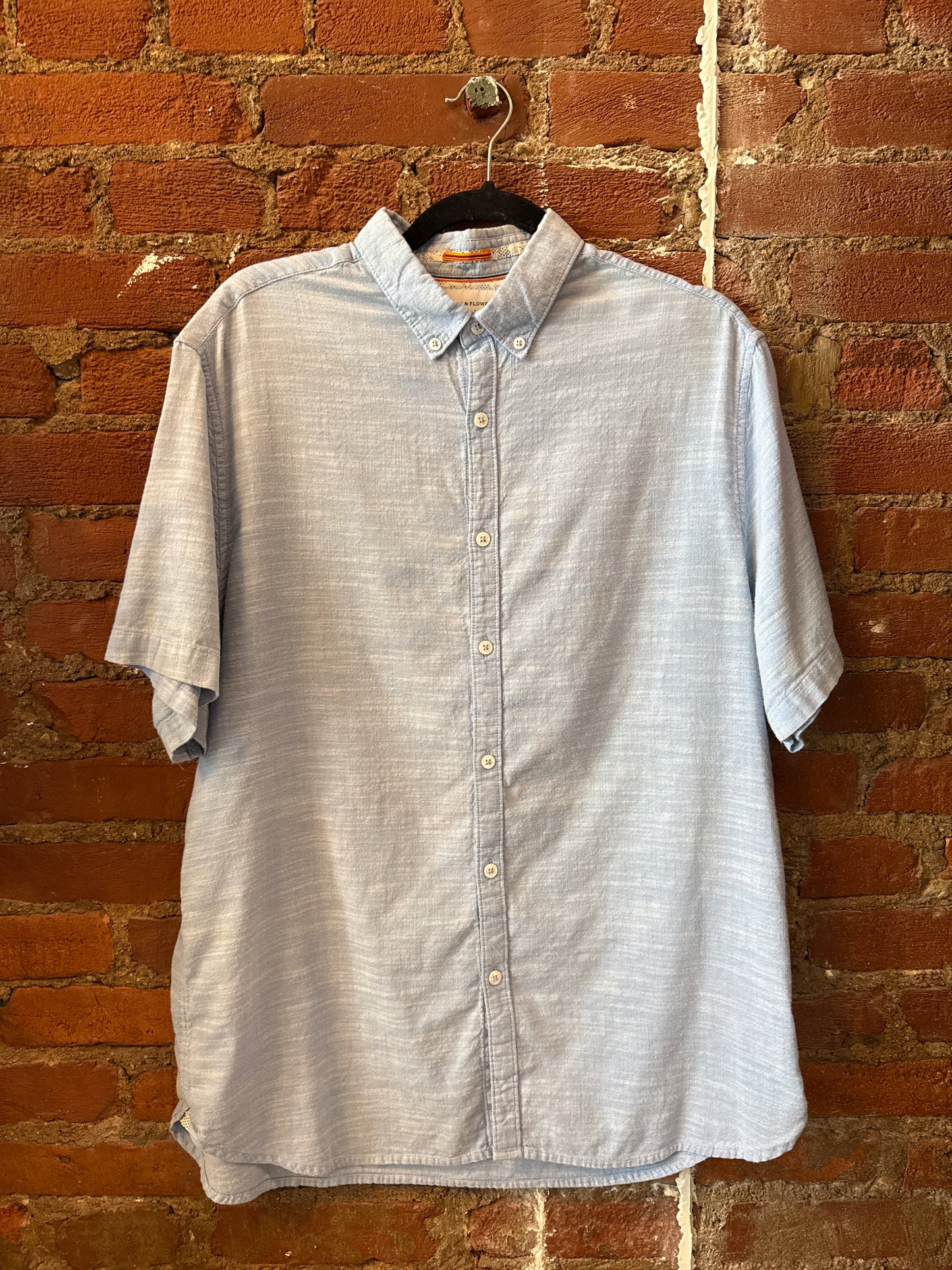 Denim & Flower Linen SS Button Down
