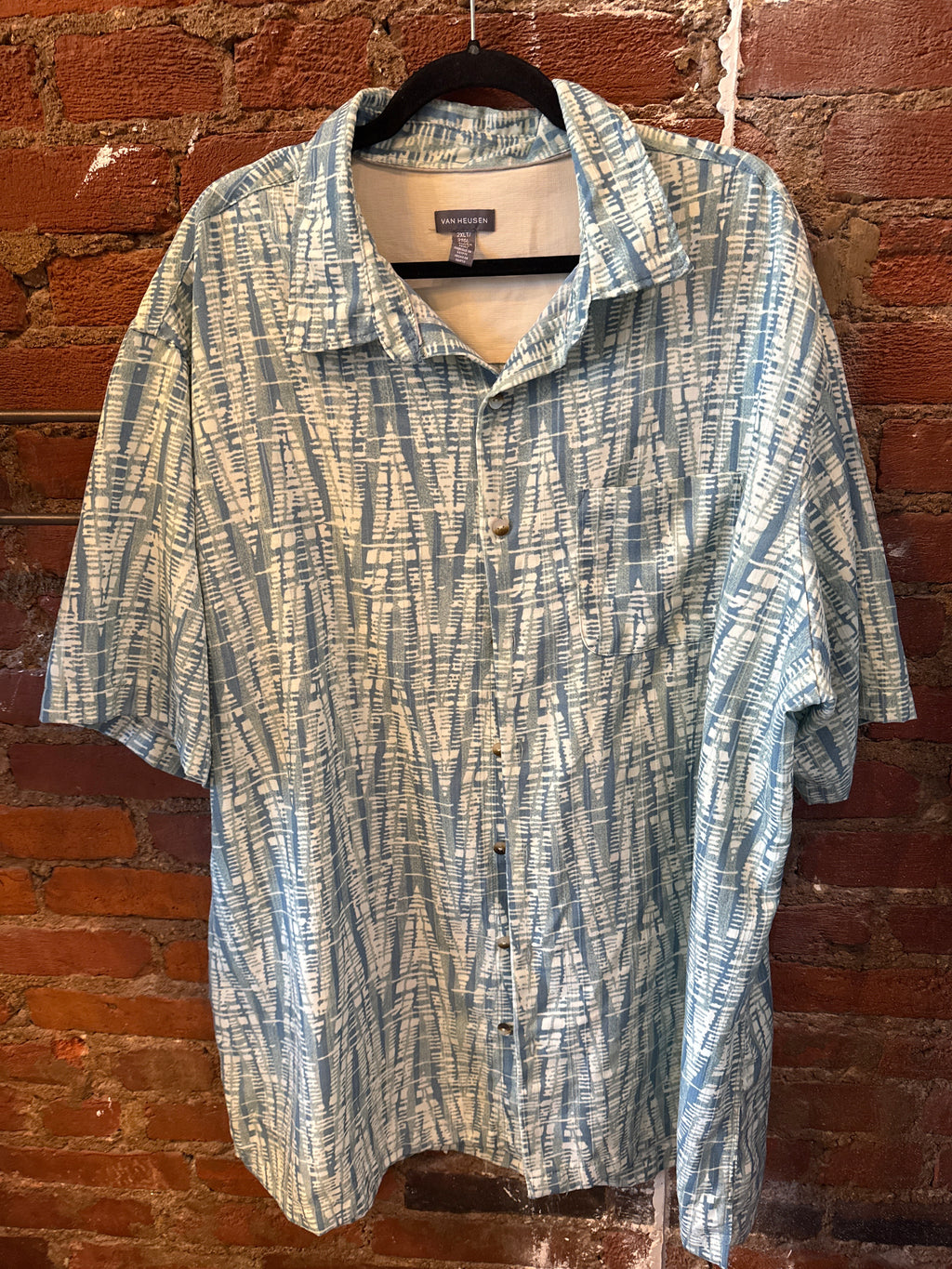 Van Heusen Pattern Button Up