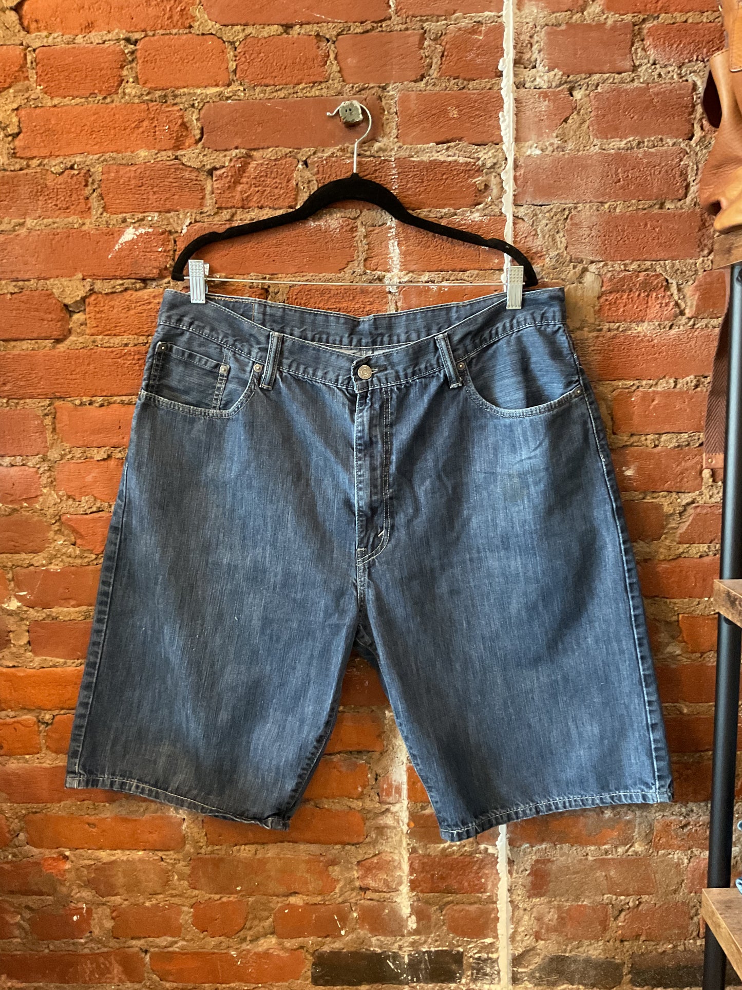 Levi Denim Shorts 40