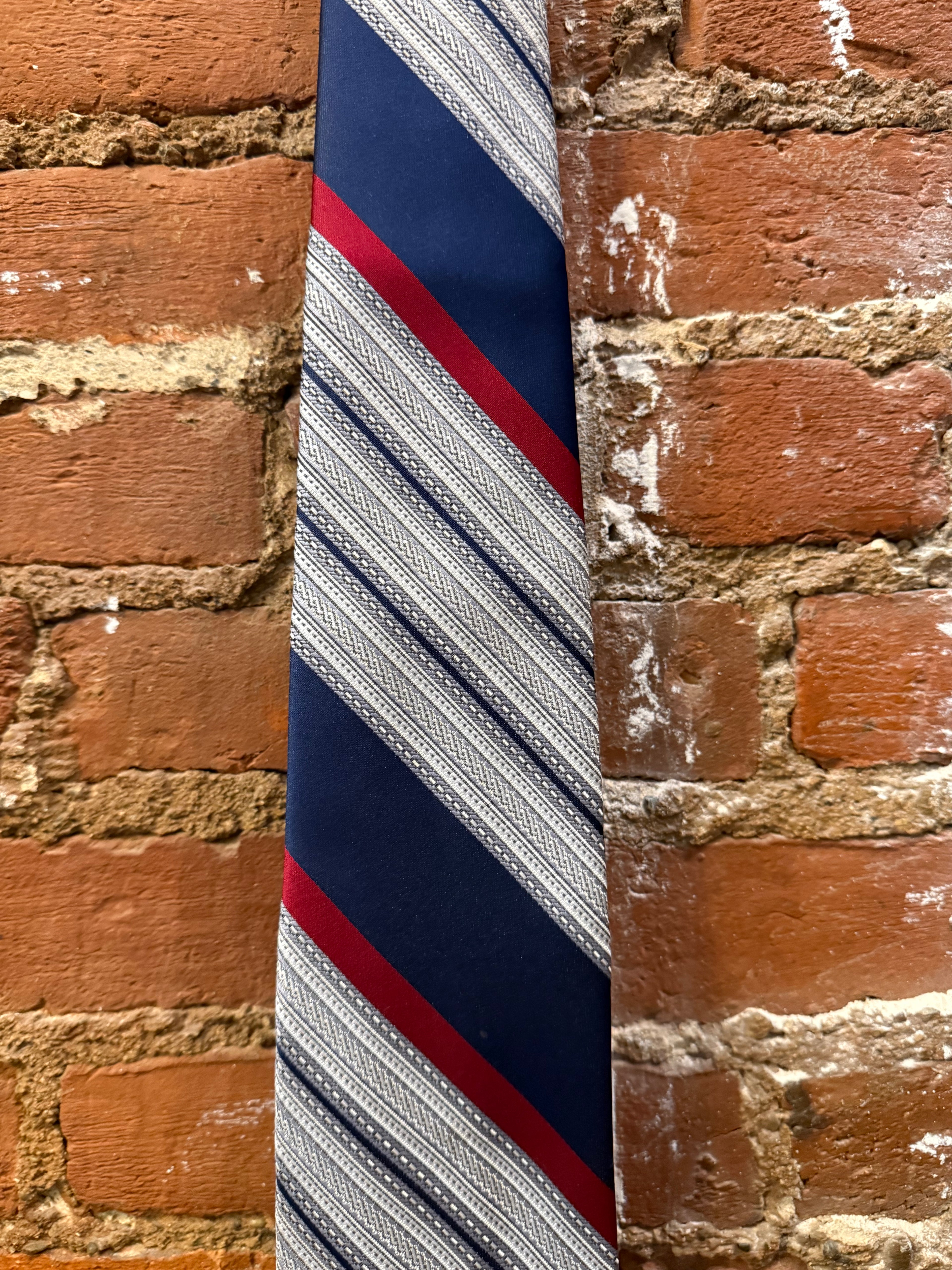 Castner Knott Tie