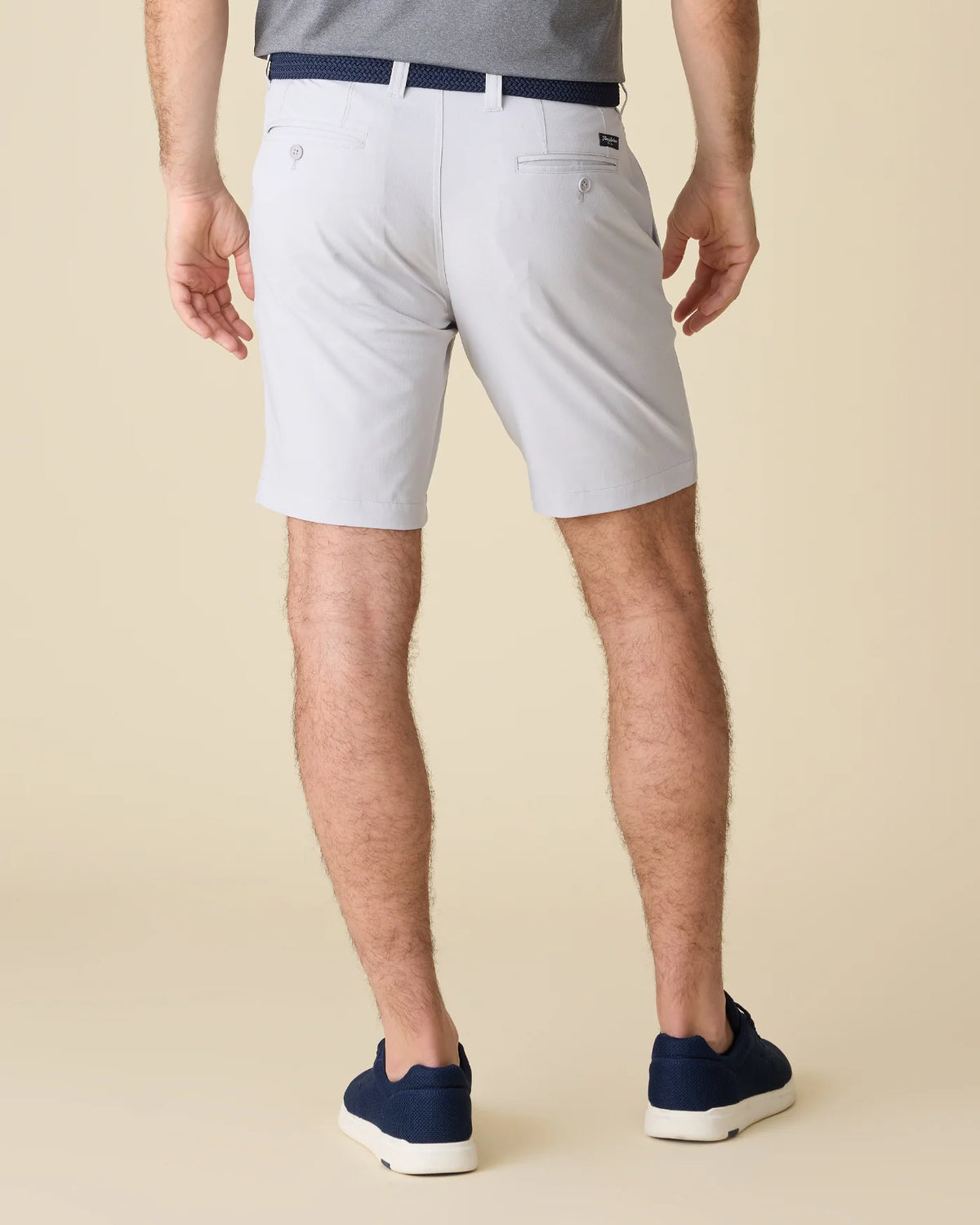 Pivot Performance Short