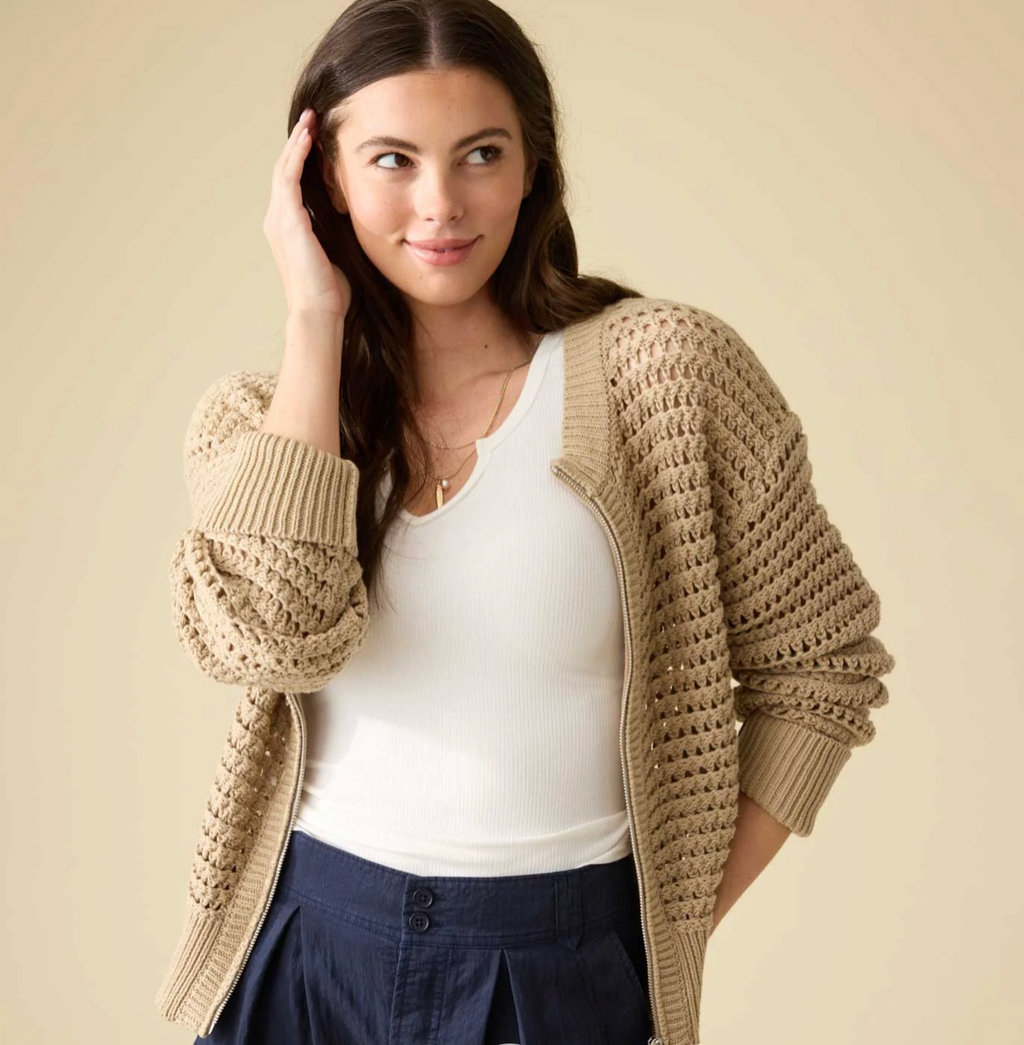 Anna Notch Tank