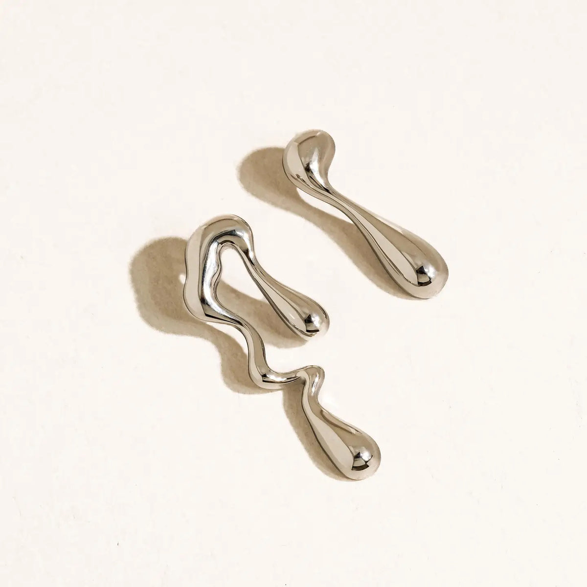 Roma 18k Gold Non-Tarnish Mismatch Melted Earring