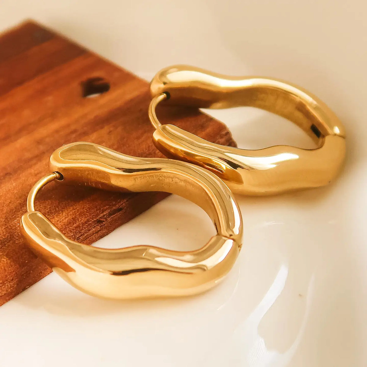 Darcy 18K Gold Non-Tarnish Oval Hoop Earring